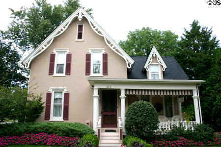 Baker-Mabin house (c1853) (318 W Mansion St.). Marshall, MI. Style: Gothic Revival.