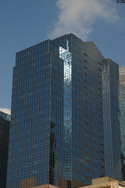 Plaza VII (1987) (45 South 7th St.) (36 floors). Minneapolis, MN. Architect: Hammel, Green & Abrahamson + WZMH Architects.