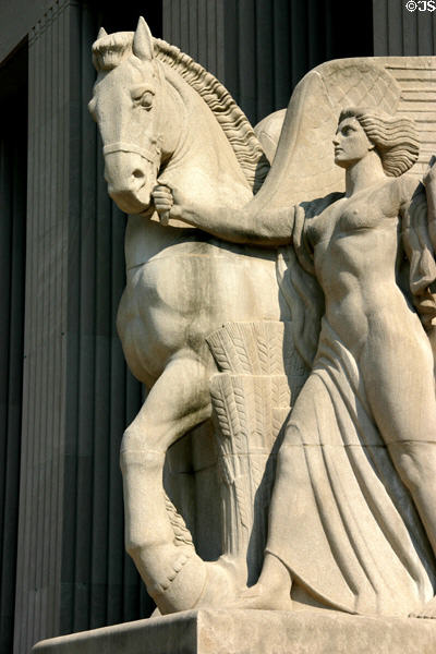 Allegorical sculpture (1936) by Walker Hancock at entrance to St. Louis Soldiers Memorial. St Louis, MO.