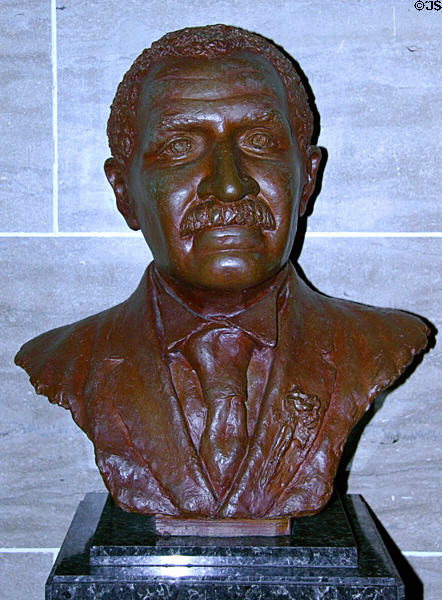 Agricultural scientist George Washington Carver (1864-1943) bust by William J. Williams at Missouri State Capitol. Jefferson City, MO.