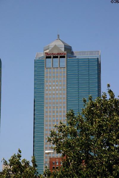 Town Pavilion (aka Transamerica Tower) (1986) (38 floors) (1111 Main St.). Kansas City, MO. Architect: Howard, Tammen & Bergendoff.