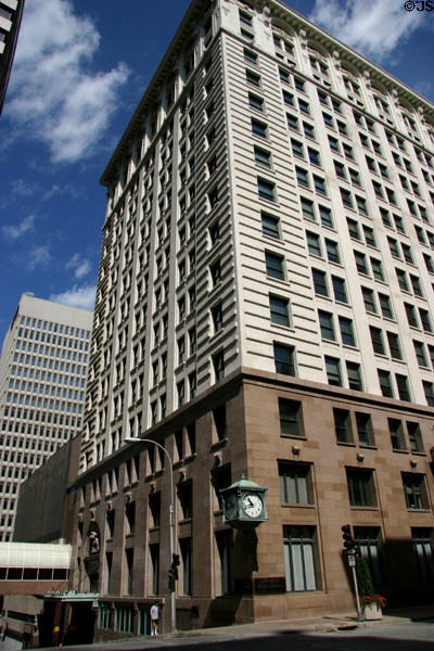 Commerce Bank & Trust Company (1906) (17 floors) (922-924 Walnut St.). Kansas City, MO. Architect: Jarvis Hunt.
