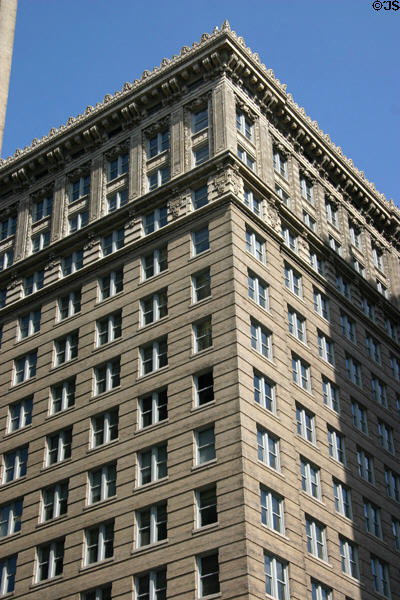 UMB Building (1907) (16 floors) (928 Grand Blvd.). Kansas City, MO. Architect: Hoit & Cutler.