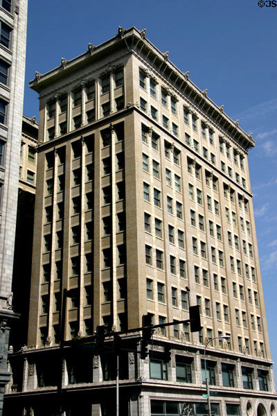 Scarritt Building (1906) (12 floors) (818 Grand Blvd.). Kansas City, MO. Architect: Root & Siemens. On National Register.