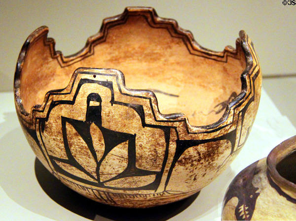 Kiua polychrome prayer bowl (c1820) from Cochiti, New Mexico at Nelson-Atkins Museum. Kansas City, MO.