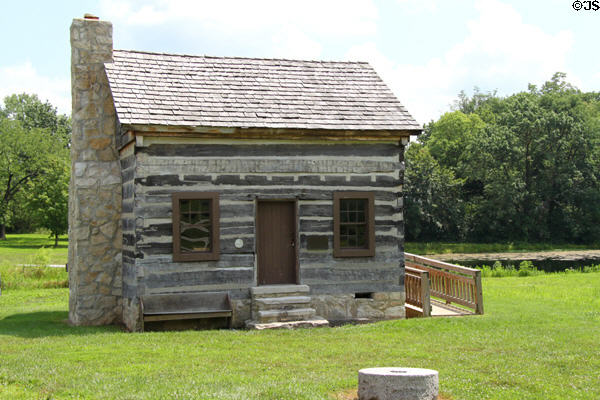 Pop Collins log cabin (1818) at Boone County Historical Museum. Columbia, MO.