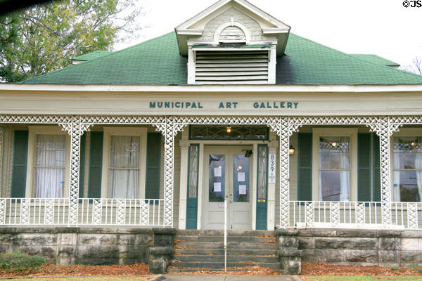 John & Sarah Ligon House (1860's) (839 N State St.) now Municipal Art Gallery. Jackson, MS.