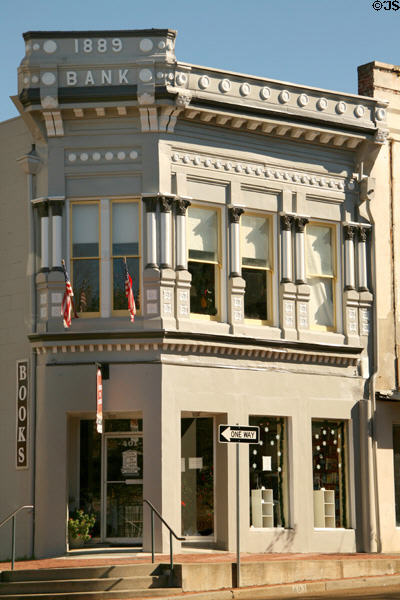 Bank Building (1889) (401 Main St.). Natchez, MS.