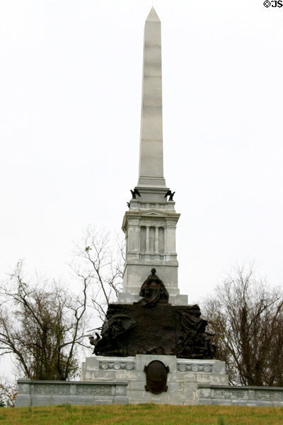Mississippi State Memorial (1909) by Frederick E. Triebel. Vicksburg, MS.