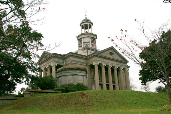 Old Court House Museum (1858-60) (Cherry, Jackson, Monroe, Grove Sts.). Vicksburg, MS. Style: Greek Revival. On National Register.