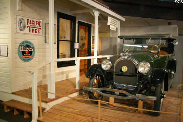 Oldsmobile Touring Car (1922) originally used to take tourist up Pike's Peak at Museum of the Rockies. Bozeman, MT.