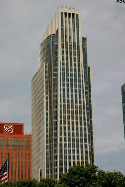 One First National Center (2002) (45 floors) (1601 Dodge St.). Omaha, NE. Architect: Leo A. Daly.