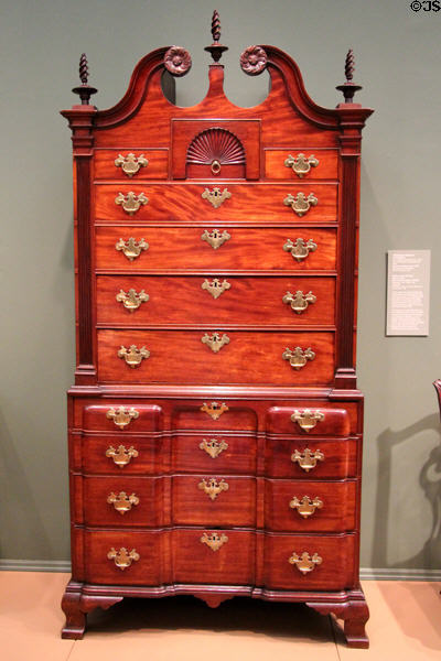 Chest-on-chest (c1780) attrib. Benjamin Frothingham of Boston, MA at Currier Museum of Art. Manchester, NH.