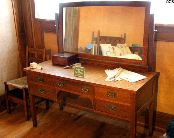 Oak dressing table #632 (c1902) by United Crafts of Eastwood, NY at Gustav Stickley Museum at Craftsman Farms. Morris Plains, NJ.
