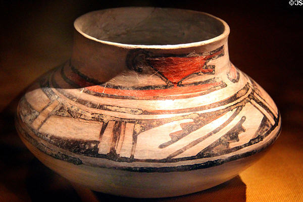 Polychrome pottery Indian jar (c1450-1525) with image of macaw on neck at New Mexico History Museum. Santa Fe, NM.