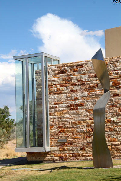 Wall & window architecture at Albuquerque Museum. Albuquerque, NM.