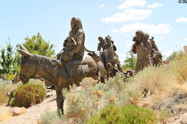 Family migration detail of La Jornada sculpture at Albuquerque Museum. Albuquerque, NM.