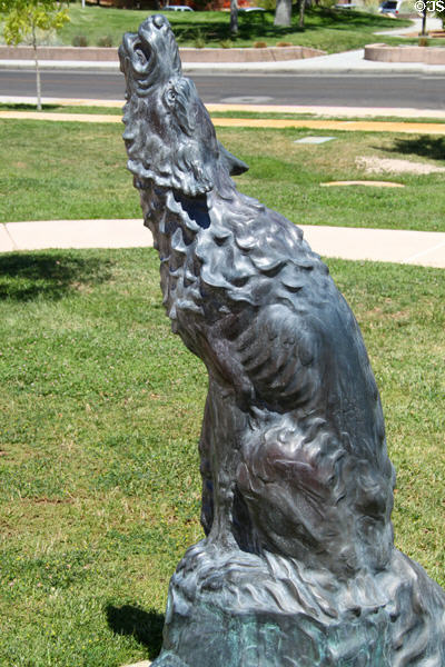 Howl statue (1986) by Luis Jimenez at Albuquerque Museum. Albuquerque, NM.