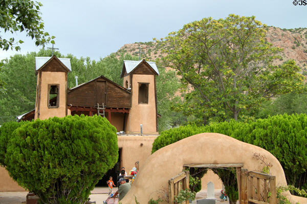 El Santuario de nuestro señor de esquipalas. Chimayo, NM.