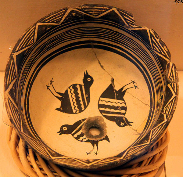 Mimbres bowl showing three birds (c1100) from southern New Mexico at Millicent Rogers Museum. Taos, NM.