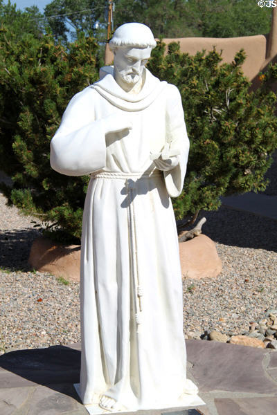 San Francisco de Asis statue at his Church. Taos, NM.