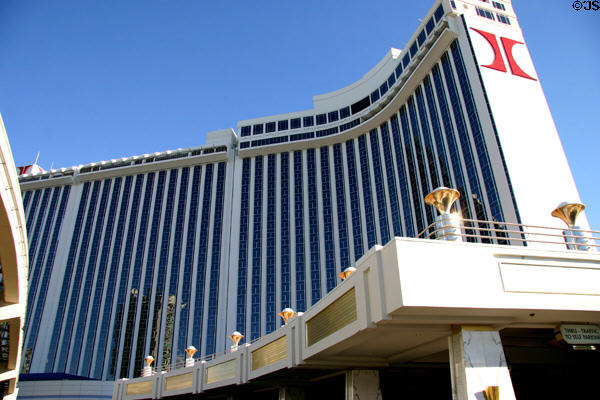 Las Vegas Hilton (1969) (30 floors) (3000 Paradise Road). Las Vegas, NV. Architect: Martin Stern, Jr. & Assoc..