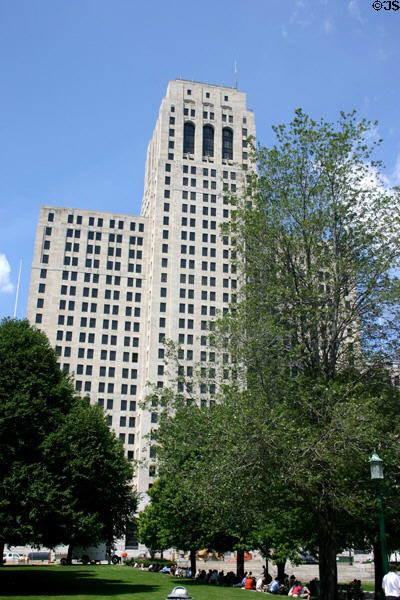 Alfred E. Smith State Office Building (1930) (34 floors). Albany, NY. Style: Art Deco. Architect: Sullivan W. Jones & William E. Haugaard.