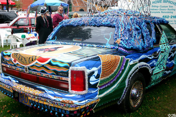 Oooh La Lincoln of the Queen City (2003) sculpture by William Jobling, Ann Vilby & Donna Loviero in Art on Wheels Fair. Buffalo, NY.