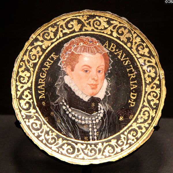Glass roundel with portrait of Margaret of Austria (1572-86) probably from Low Countries at Corning Museum of Glass. Corning, NY.