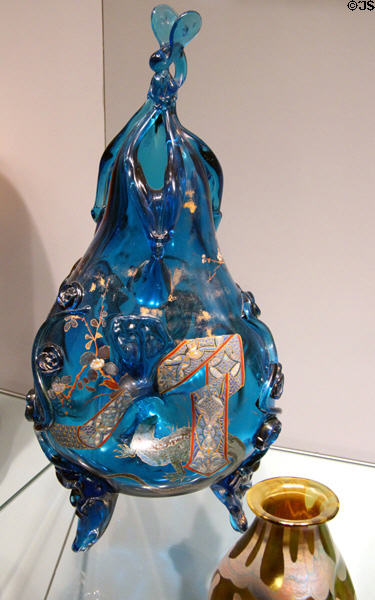 Art Nouveau blown-glass vessel with lizard (1878-89) by Auguste Jean of Paris at Corning Museum of Glass. Corning, NY.