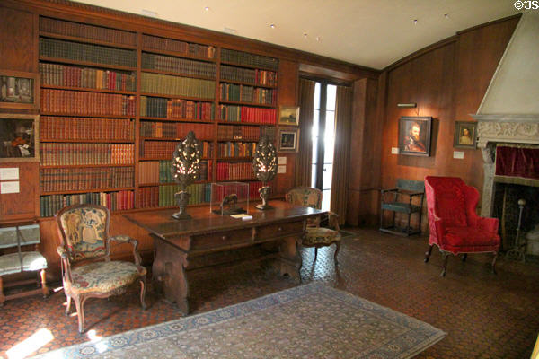 Library with Italian trestle table (1575-1625) at Hyde House. Glens Falls, NY.