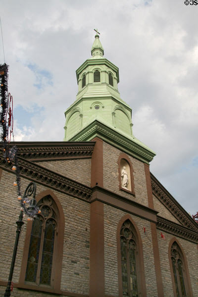 Church of the Transfiguration (1801) (25 Mott St.). New York, NY. Style: Georgian. On National Register.