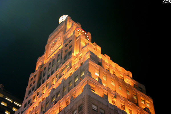 Paramount Building (1927) (33 floors) (1501 Broadway on Time Square). New York, NY. Architect: Rapp & Rapp.