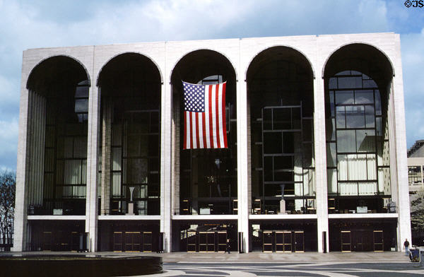 Lincoln Center Opera House (1966). New York, NY. Architect: Wallace Harrison.