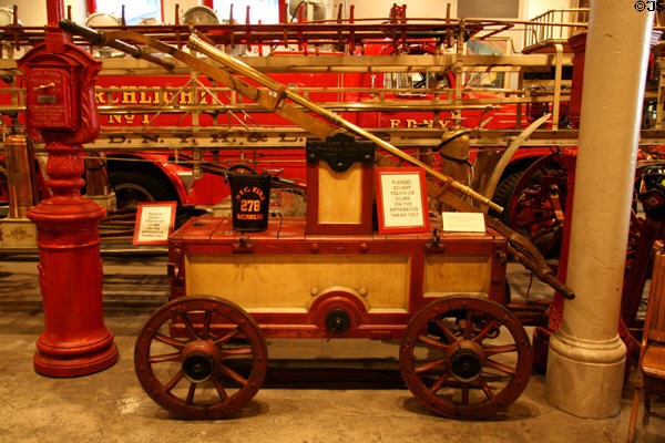 End-stroke hand pumper (c1790) by Farnam at New York Fire Museum. New York, NY.