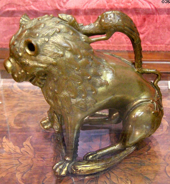 Bronze lion aquamanile (c1230 or early 19thC) from North Germany (Lübeck?) at Metropolitan Museum of Art. New York, NY.
