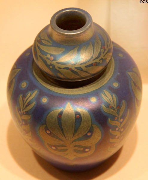 Earthenware Lancastrian vase (1906) by Pilkington Pottery Co. of Manchester, England at Metropolitan Museum of Art. New York, NY.