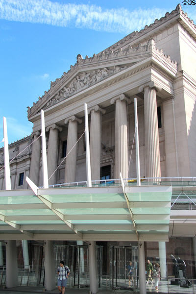 Brooklyn Museum classical building (1895) with modern entrance (2004). Brooklyn, NY.