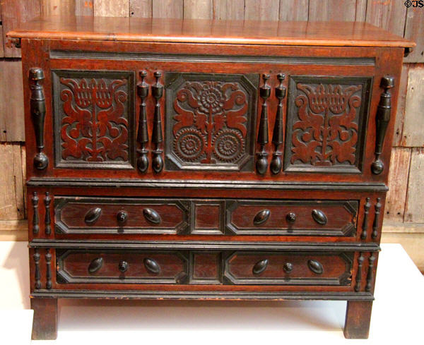 Chest in oak & pine (c1690) from Connecticut at Brooklyn Museum. Brooklyn, NY.