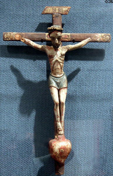 Santos-style Crucifix (19th C) by José Rafael Aragón on New Mexico at Brooklyn Museum. Brooklyn, NY.