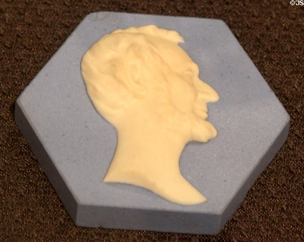 Abraham Lincoln paperweight tile (early 20th C) by Mosaic Tile Co. of Zanesville, OH at Brooklyn Museum. Brooklyn, NY.