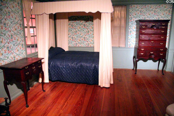 First-floor bedchamber from Dr. Ezekiel Porter House (c1755) of Wethersfield, CT with CT furniture chest (c1715) & high chest (c1755) at Brooklyn Museum. Brooklyn, NY.