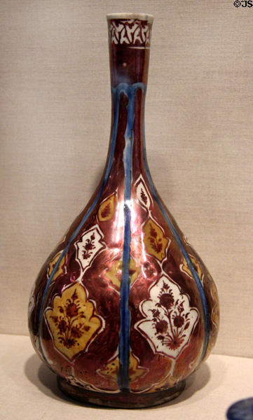 Ceramic pear-shaped bottle (17thC) from Iran at Brooklyn Museum. Brooklyn, NY.
