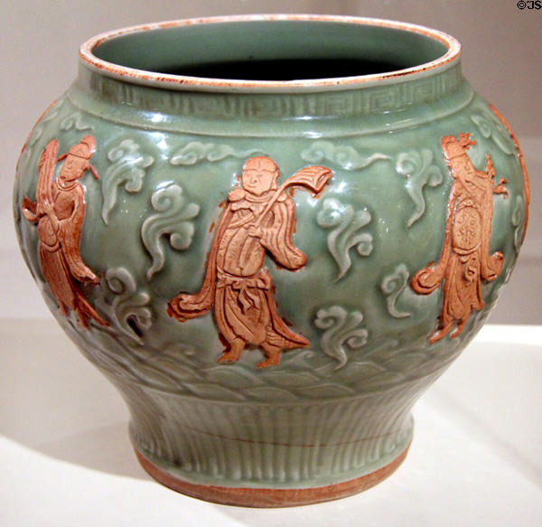 Ceramic wine jar (14th C / Yuan or Ming dynasty) from China at Brooklyn Museum. Brooklyn, NY.