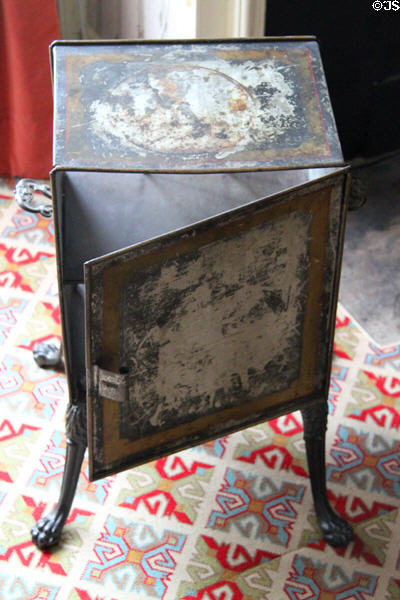 Painted tinned-iron plate warmer (1840-50) to sit before hearth at Lindenwald. Kinderhook, NY.
