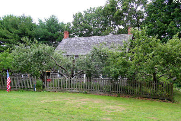 Williams House (1820) at Old Bethpage Village. Old Bethpage, NY.