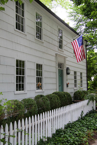 Sherrill House (1800) (128 Main St.). East Hampton, NY.