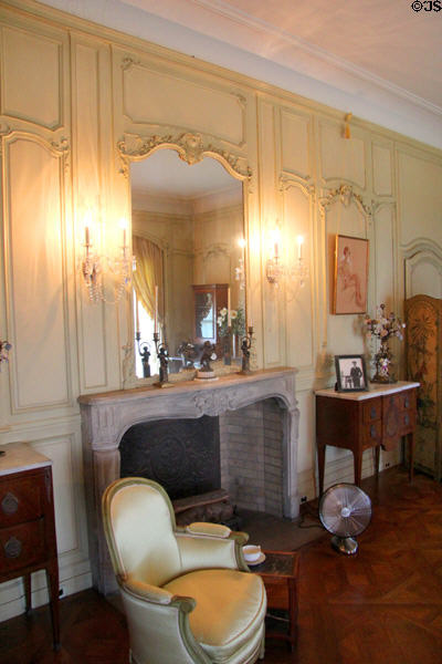 Rosemund's room (second wife of William K. Vanderbilt II) at Vanderbilt Mansion. Centerport, NY.