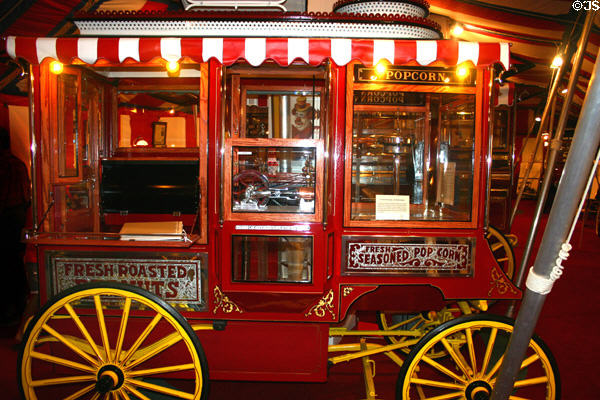 Cretors Model C (1910) popcorn wagon in popcorn museum. Marion, OH.