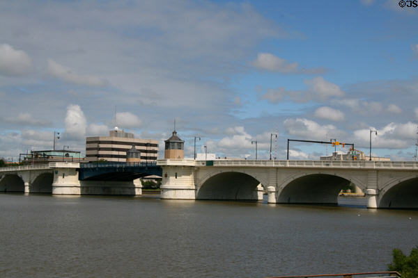 Martin Luther King Junior Memorial Bridge (Cherry & Main Sts.) over Maumee River. Toledo, OH.
